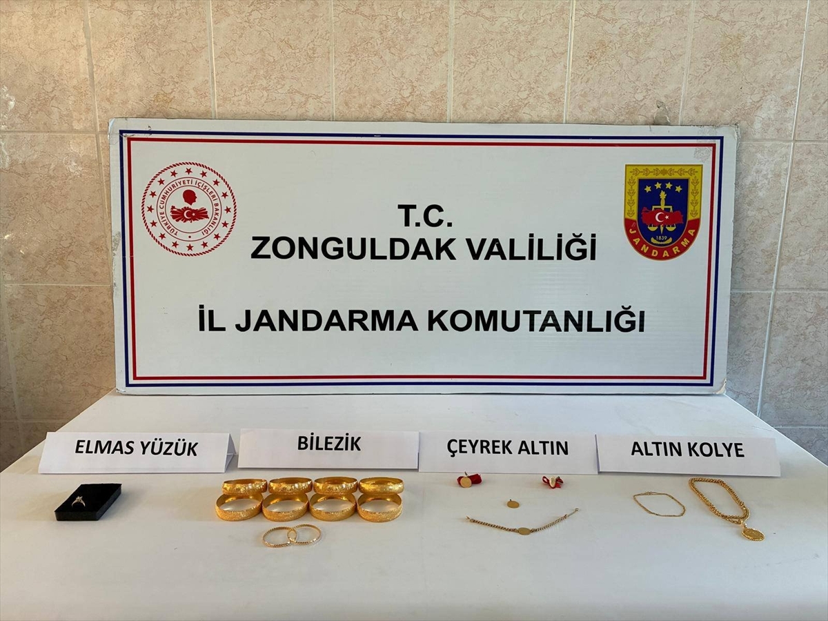 Zonguldak'ta evden hırsızlık yapan 2 şüpheli tutuklandı