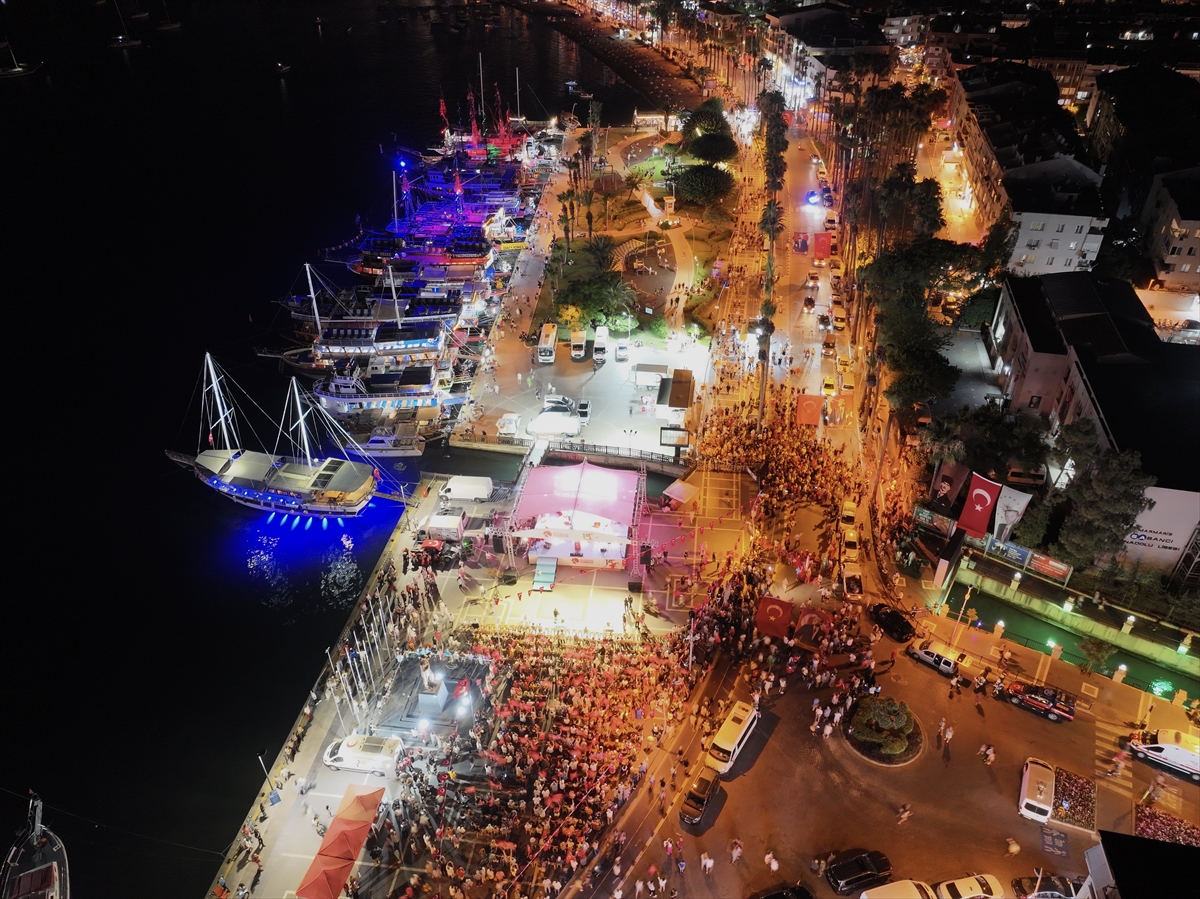 15 Temmuz şehitleri Marmaris'te anıldı