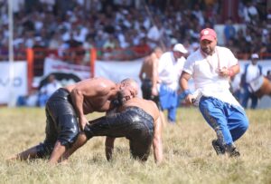 - Feyzullah Aktürk ile Orhan Okulu finale yükseldi
