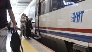 ANKARA (AA) – Ulaştırma ve Altyapı Bakanı Abdulkadir Uraloğlu, hizmete