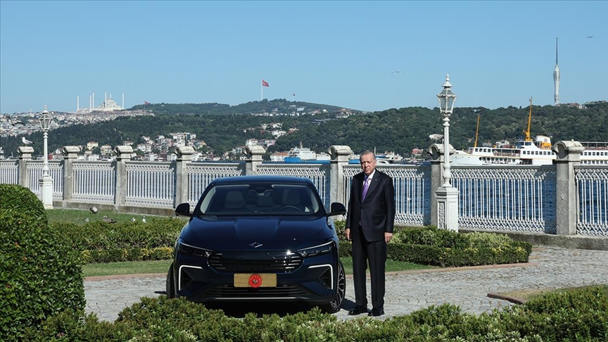 Cumhurbaşkanı Erdoğan’dan test sürüşünü yaptığı Togg’un yeni modeline ilişkin paylaşım