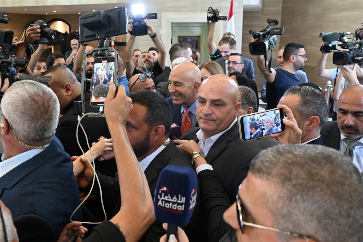 ABD’li Temsilci Barrack, Lübnan Meclis Başkanı Berri ile bölgesel gelişmeleri görüştü
