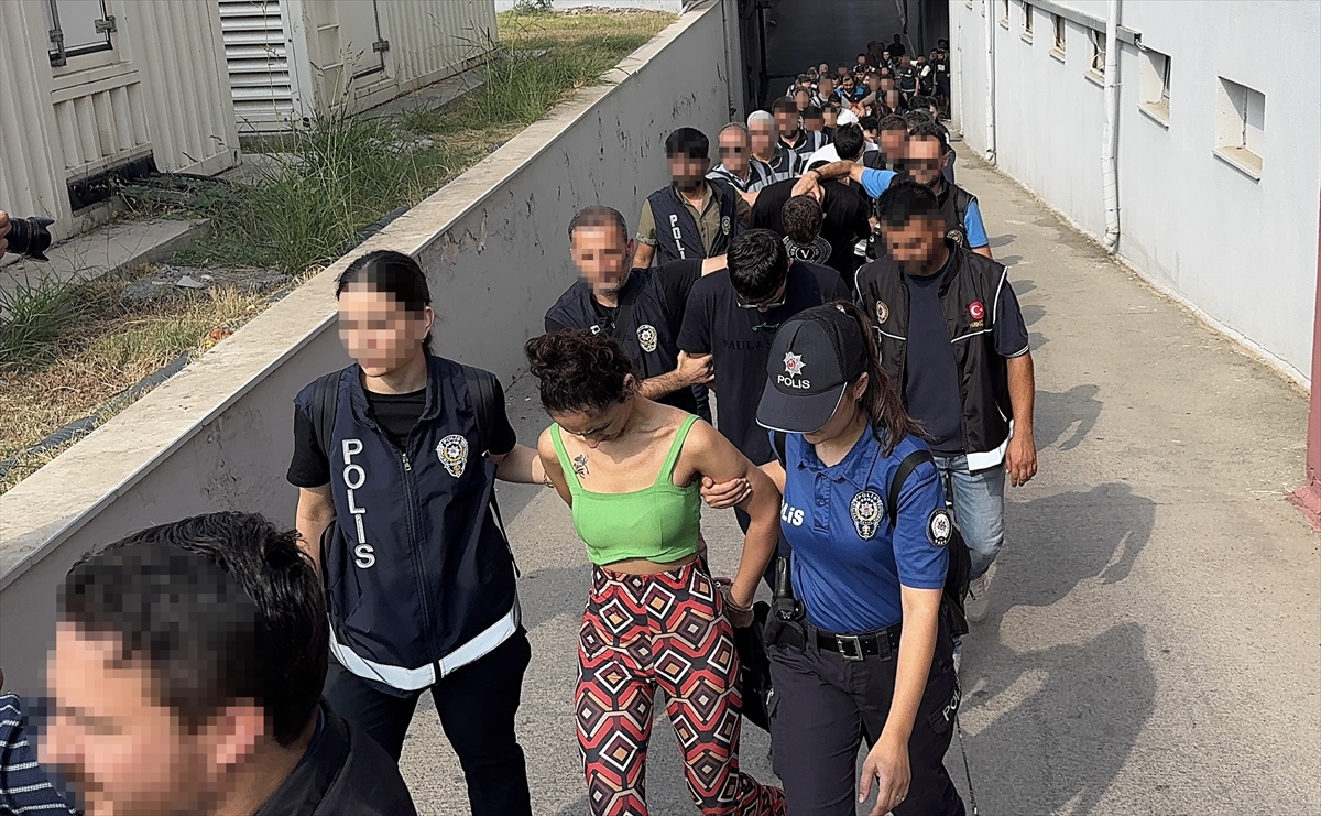 Adana merkezli “Narkokapan-Adana 2” operasyonunda 130 şüpheli yakalandı