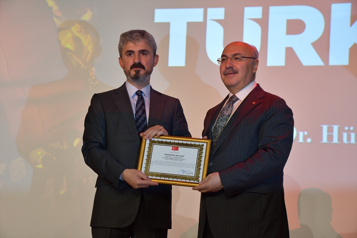Adana'da “Zaferin Adı Türkiye Konferansı” düzenlendi