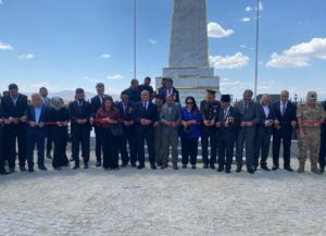 AĞRI (AA) – Ağrı Valisi Mustafa Koç, çevre düzenlemesi yapılarak