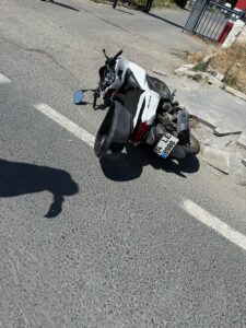 AĞRI (AA) – Ağrı'da taksi ile çarpışan motosikletteki karı koca