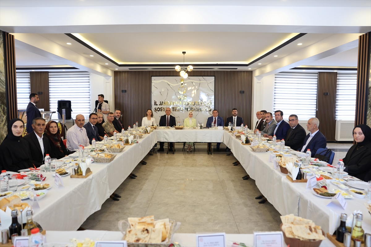 Aile ve Sosyal Hizmetler Bakanı Göktaş, Muş'ta konuştu: