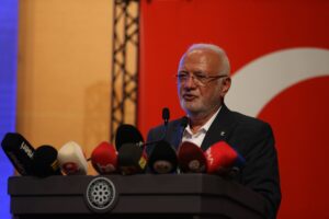 - "Anadolu'da, batıda, güneyde, kuzeyde, Türkiye'nin her bölgesinde insanlar, Terörsüz