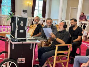 - Nazif Tunç'un yönetmenliğini üstlendiği, başrollerini Ali Nuri Türkoğlu, Dursun