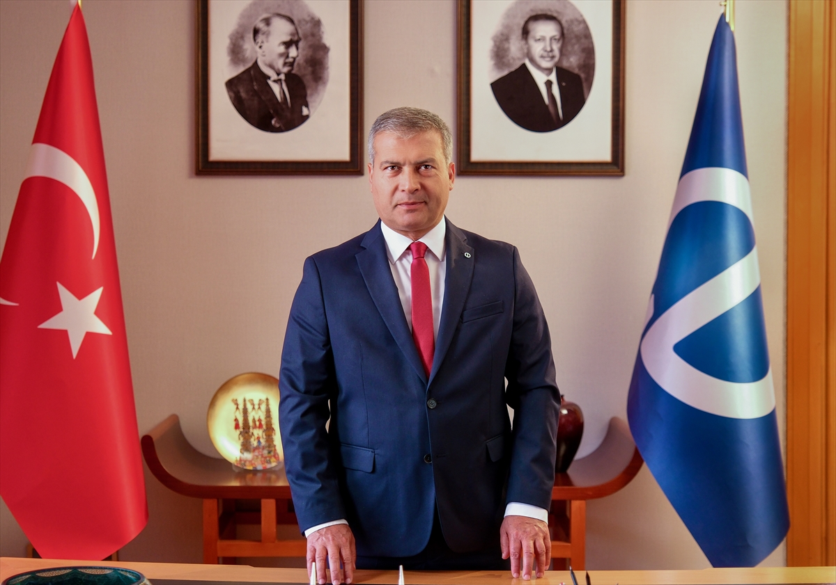 Anadolu Üniversitesi Açıköğretim Sistemi'ndeki 2 fakülte bölüm olarak öğrenimlerini sürdürecek