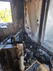 ANTALYA (AA) – Antalya'nın Alanya ilçesinde bir dairede yandı. Kestel