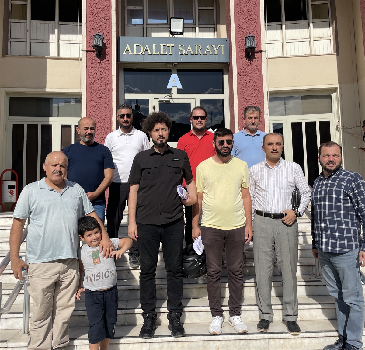 Aydın ve İzmir'de, Hazreti Muhammed'in karikatür çizimini yayımlayan dergiye tepki
