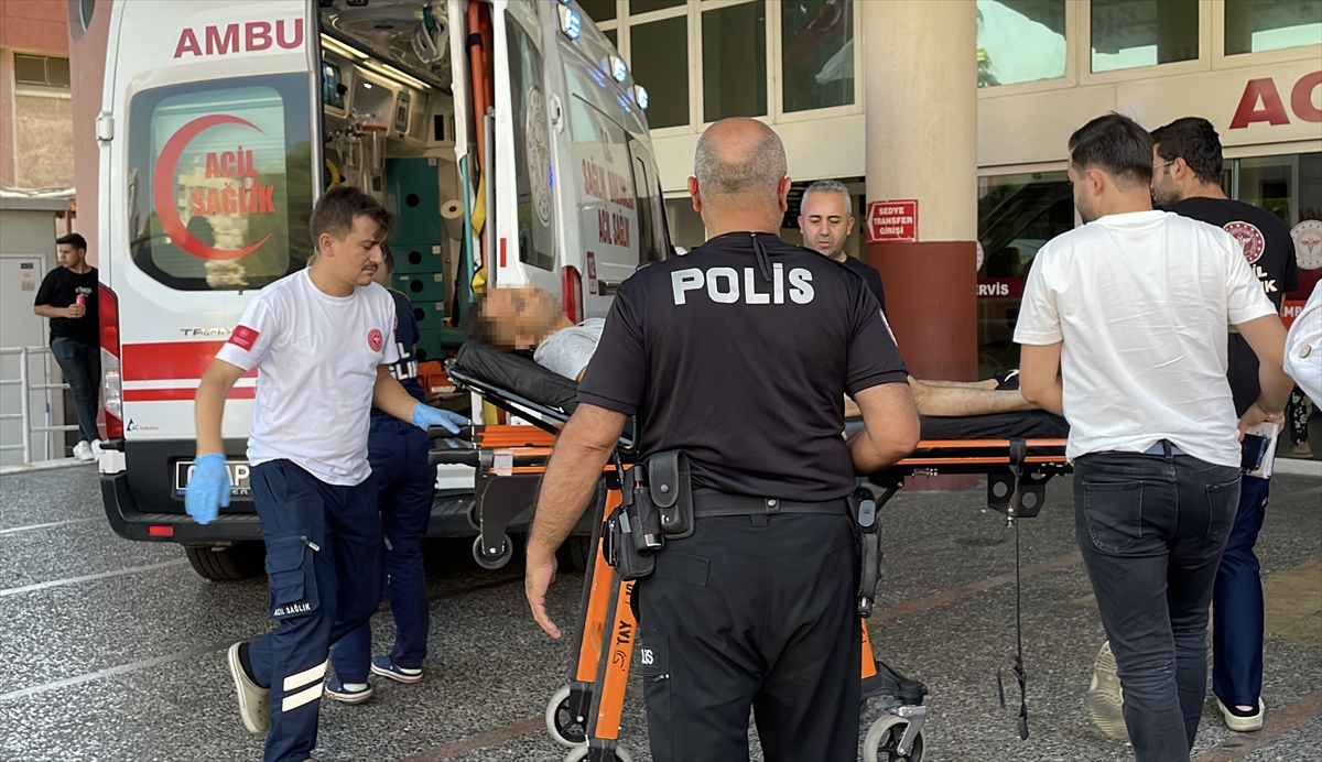 Aydın'da çıkan bıçaklı kavgada 1 kişi ağır yaralandı
