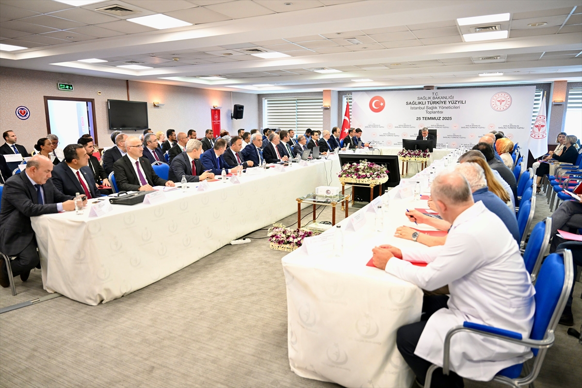 Bakan Memişoğlu, İstanbul'da Sağlık Hizmetleri Değerlendirme Toplantısı'na katıldı
