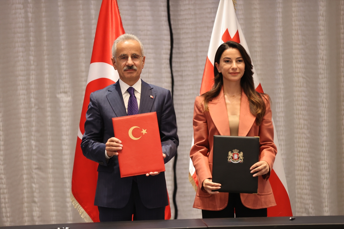Bakan Uraloğlu, Türkiye-Gürcistan Hükümetlerarası Karma Ekonomik Komisyonu Toplantısı'nda konuştu: