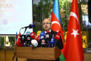 BAKÜ (AA) – Azerbaycan'ın başkenti Bakü'de, Türkiye-Azerbaycan Kardeşlik Forumu düzenlendi.