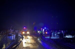 BALIKESİR (AA) – Balıkesir'in Gönen ilçesinde meydana gelen zincirleme trafik