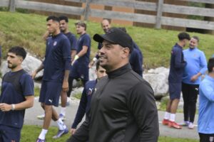 - Turuncu-lacivertlilerde yeni transfer Davie Selke, takımla ilk antrenmanına çıktı