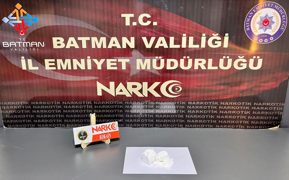Batman'da uyuşturucu operasyonunda yakalanan 2 şüpheli tutuklandı