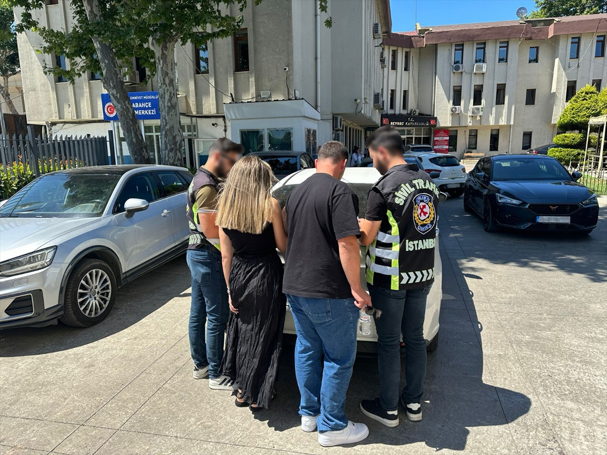 Beykoz'da konvoy oluşturarak trafik güvenliğini tehlikeye düşüren sürücülere para cezası