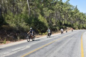 MUĞLA (AA) – Muğla'nın Bodrum ilçesine yolcu gemileriyle gelen turistler,