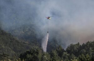 İNEGÖL'DEKİ YANGININ KONTROL ALTINA ALINDIĞI BİLGİSİ EKLENDİ