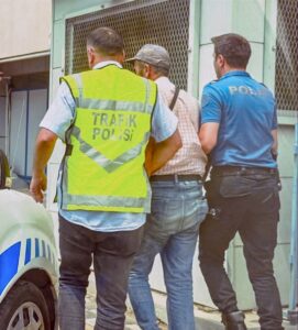 ÇANAKKALE (AA) – Çanakkale'nin Ezine ilçesinde sosyal medya platformu müstehcen