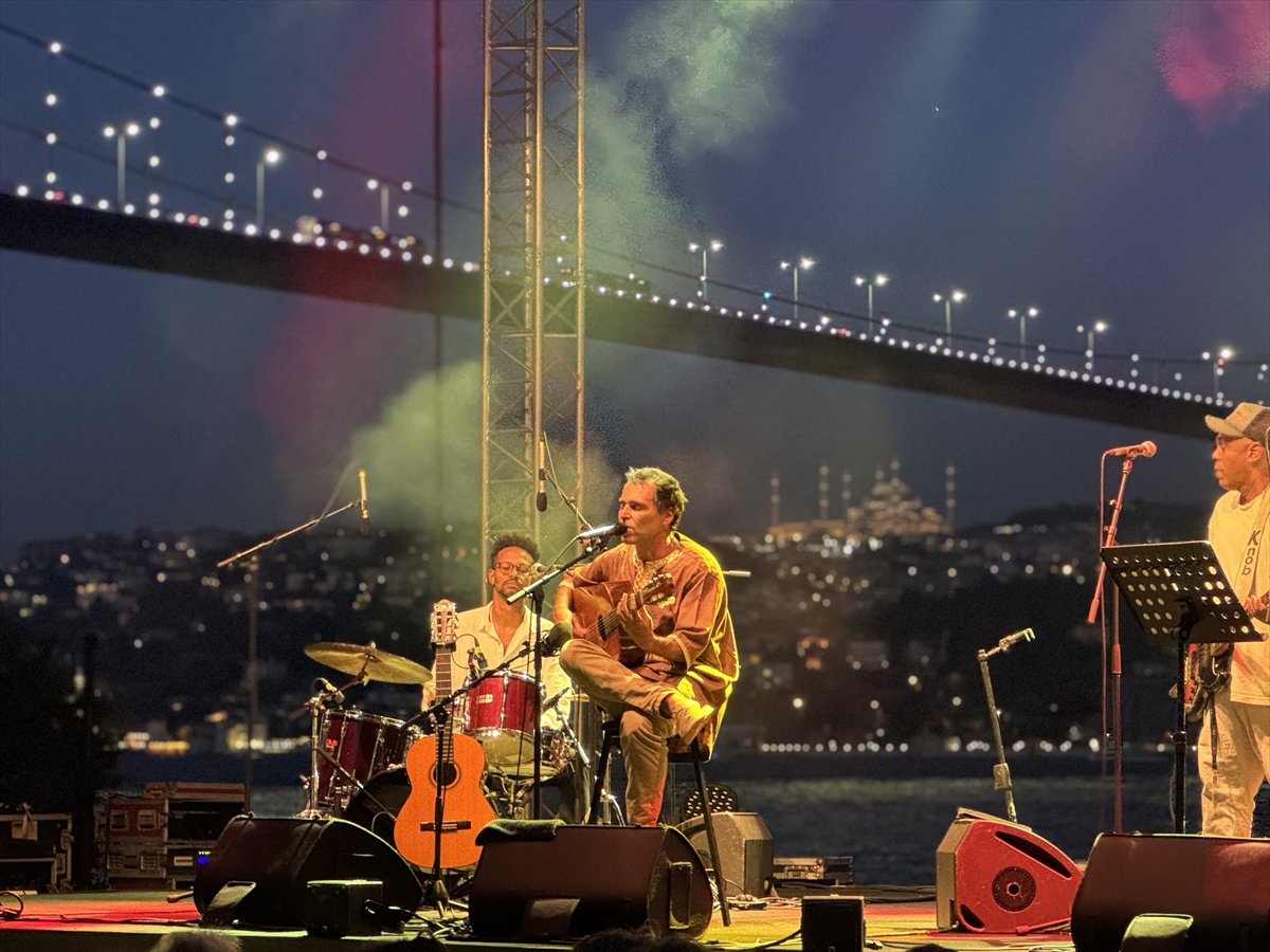 Caz sanatçısı Roge, 32. İstanbul Caz Festivali'nde müzikseverle buluştu