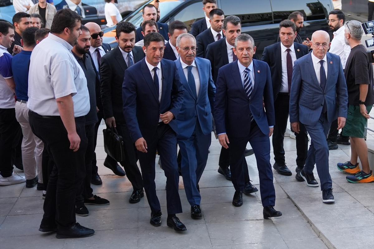 CHP Genel Başkanı Özel, Sözcü TV canlı yayınına katıldı: