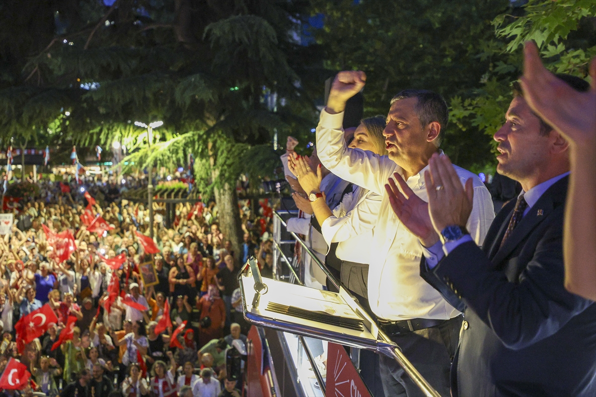 CHP Genel Başkanı Özgür Özel, Trabzon'daki mitingde konuştu: