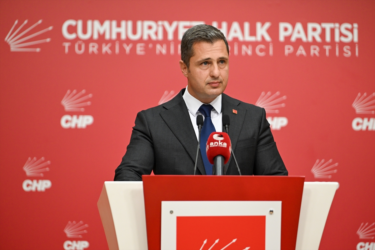 CHP Sözcüsü Yücel, MYK gündemine ilişkin basın toplantısı düzenledi: