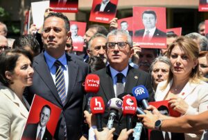 ANKARA (AA) – CHP Grup Başkanvekilleri Gökhan Günaydın ve Ali