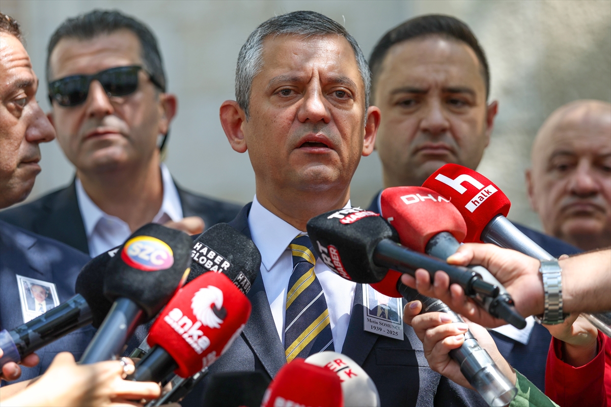 Cumhuriyet Senatosu üyesi Metin Somuncu için Meclis'te cenaze töreni düzenlendi