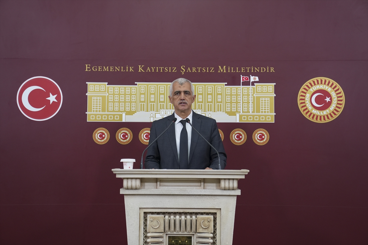 DEM Parti'li Gergerlioğlu, terör örgütü PKK'nın kendini feshetmesi ve silah bırakması kararını değerlendirdi: