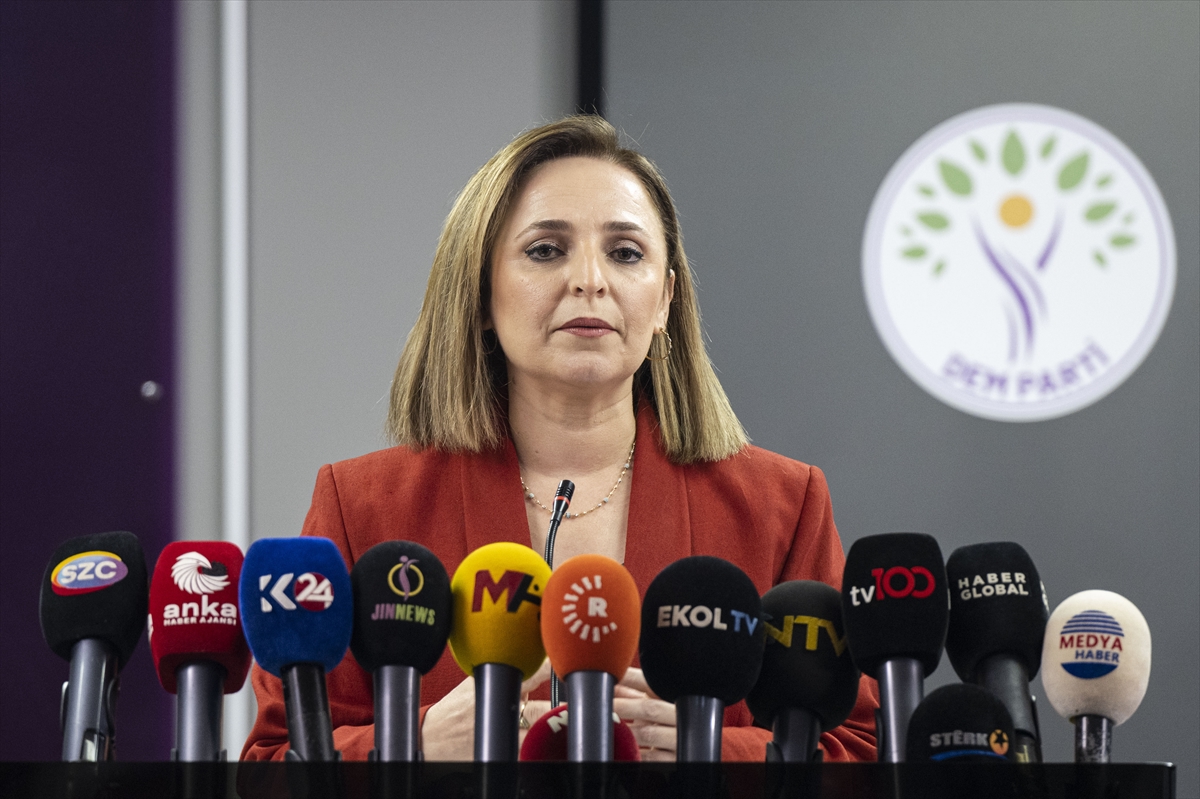 DEM Parti Sözcüsü Doğan, basın toplantısı düzenledi: