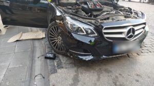 DENİZLİ (AA) – Denizli'nin Pamukkale ilçesinde, otomobilinde usulsüz siren tertibatı