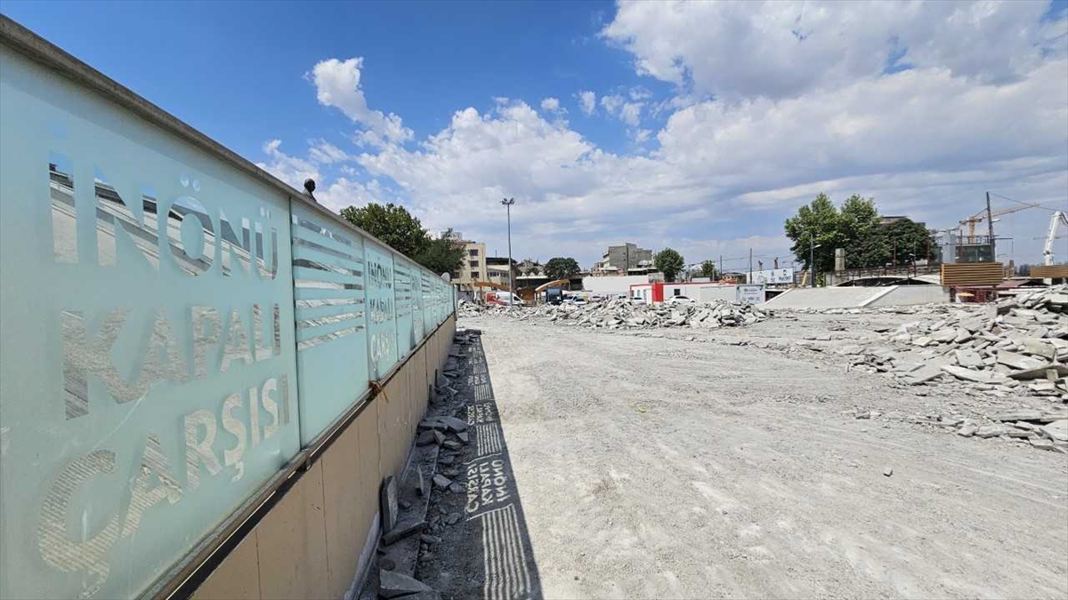 Depremlerden etkilenen Malatya İnönü Kapalı Çarşısı yenilenecek