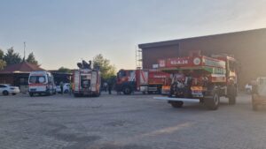 DİYARBAKIR (AA) – Diyarbakır'da bir kafede çıkan yangın, itfaiye ekiplerince