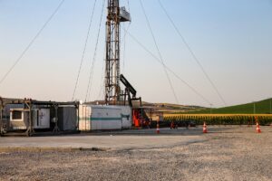 DİYARBAKIR (AA) – Diyarbakır'da petrol sondaj kuyusu sahasında çıkan yangında