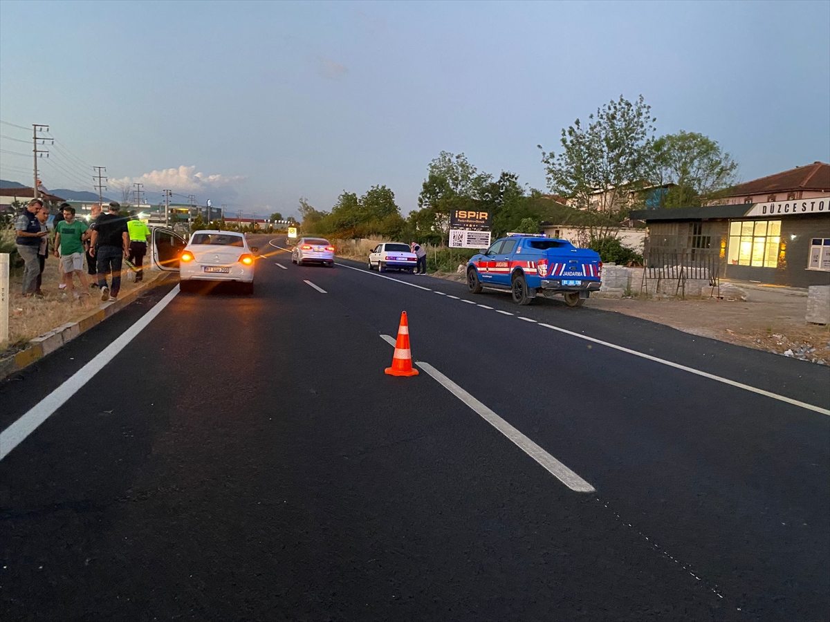 Düzce'de otomobilin çarptığı yaya öldü