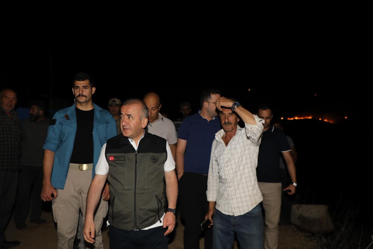 Elazığ'da çıkan örtü yangını kontrol altına alındı