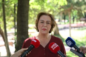 - Oğlunun düğününde hastaneye kaldırılan kadın, güvenlik kamerası kayıtlarını izleyince