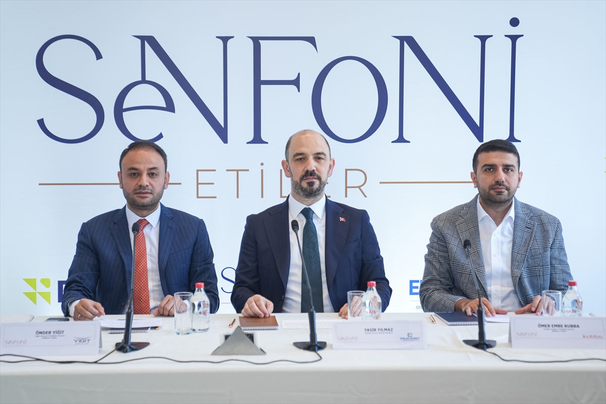 Emlak Konut GYO Genel Müdürü Yılmaz, Senfoni Etiler projesinin tanıtımında konuştu: