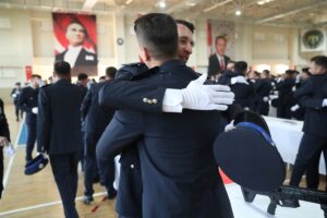 ERZİNCAN (AA) – Erzincan Polis Meslek Eğitim Merkezi'nde (POMEM) eğitimlerini