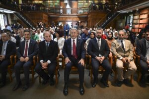 İSTANBUL (AA) – Eski İngiltere Savunma Bakanı Ben Wallace, dünyanın