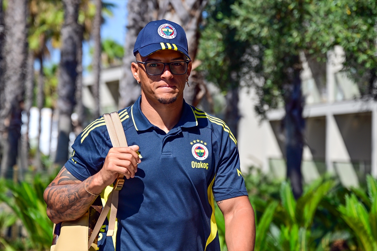 Fenerbahçe, Portekiz'e geldi