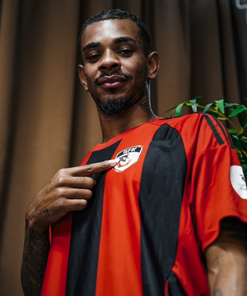 Gaziantep FK, orta saha oyuncusu Juninho Bacuna'yı transfer etti
