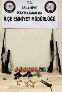 GAZİANTEP (AA) – Gaziantep'in İslahiye ilçesinde, sosyal medyadan silah paylaşımı