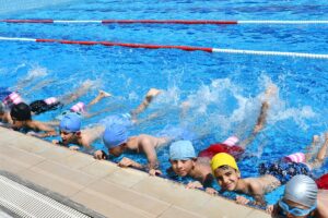 DİYARBAKIR (AA) – Güneydoğu Anadolu Bölgesinde çocuklar, serinlemek için girilen