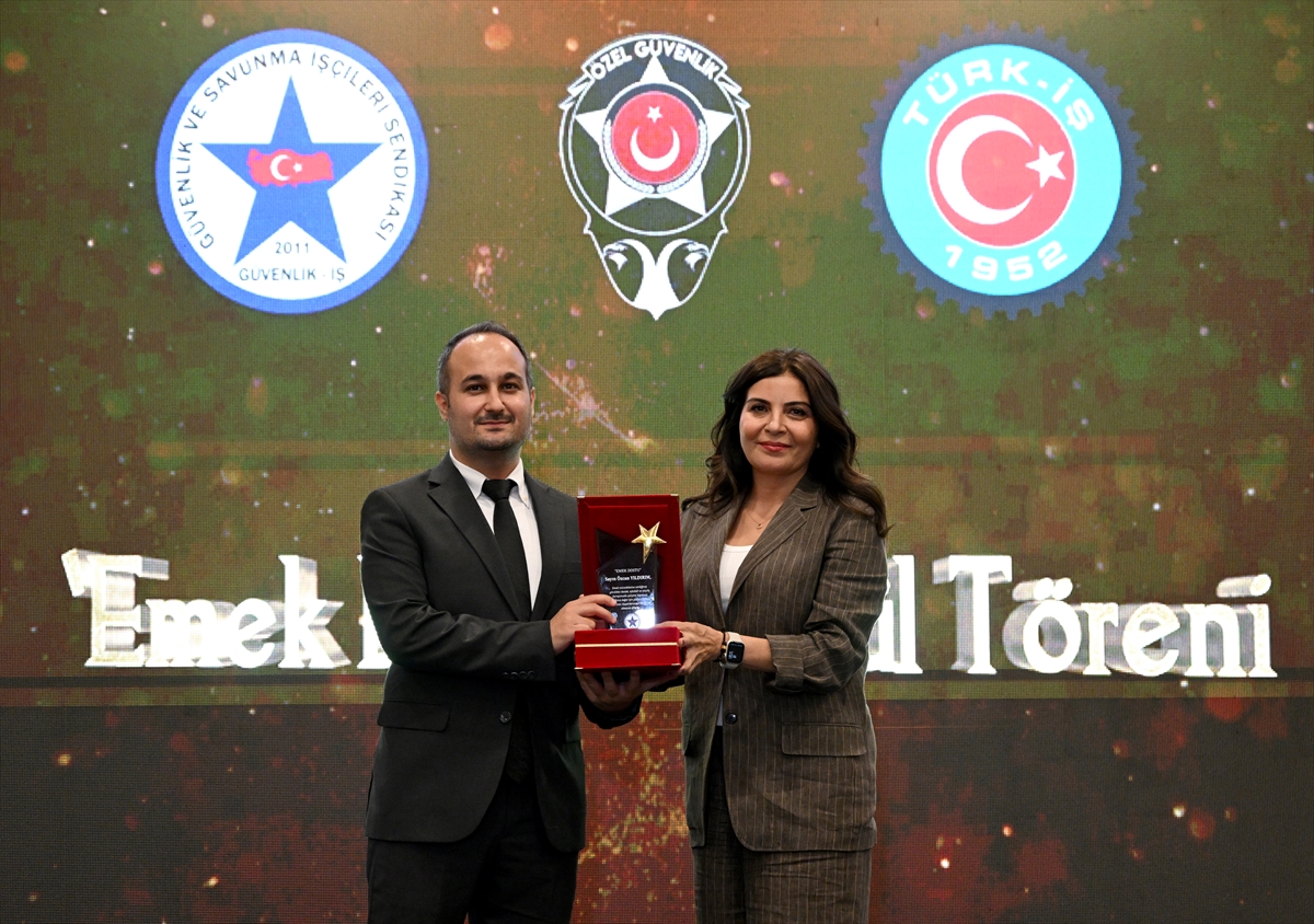 Güvenlik-İş Sendikası, Gazeteciler ve Basın Bayramı dolayısıyla “Emek Dostu Ödül Töreni” düzenledi